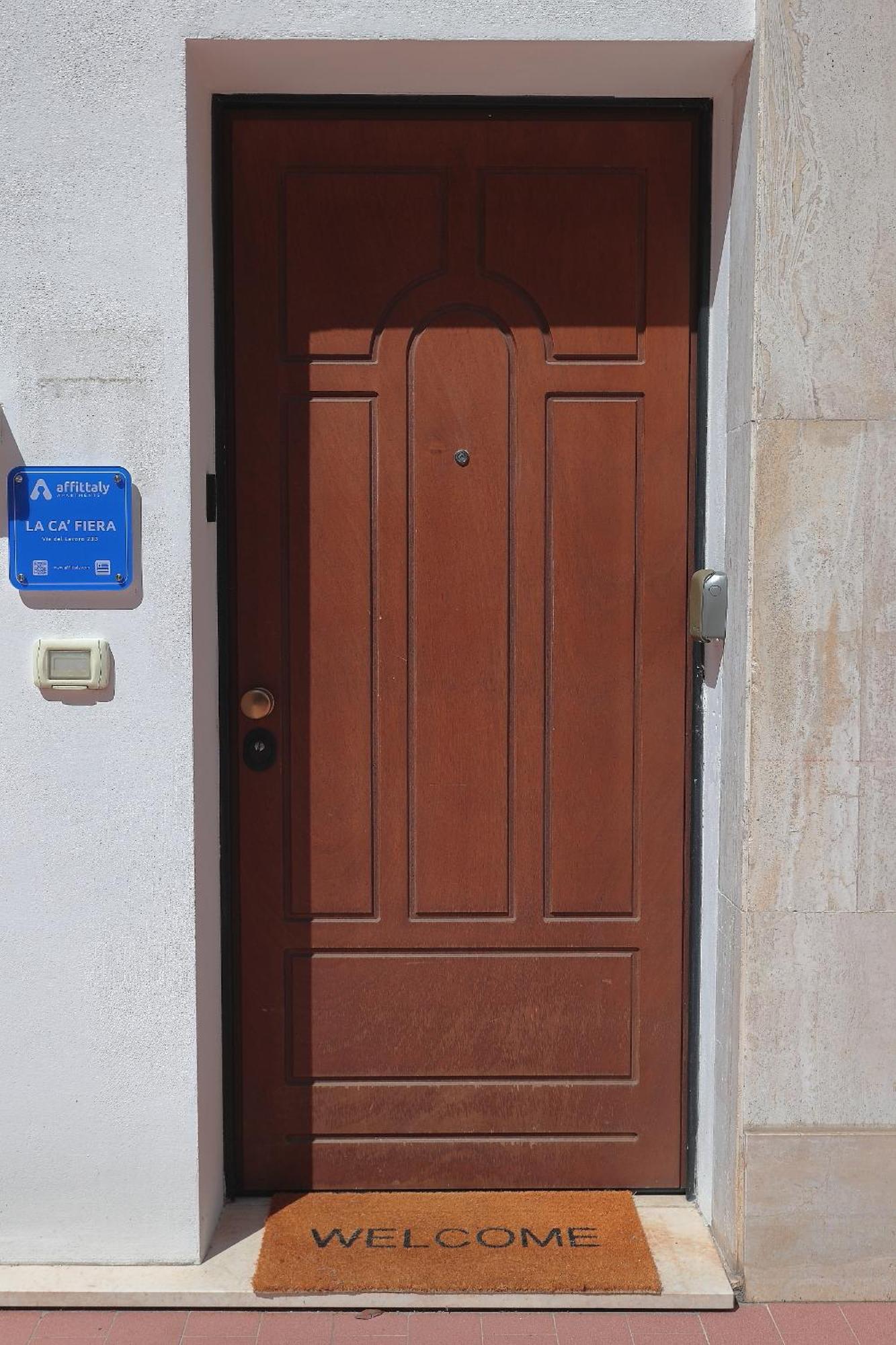 בולוניה La Ca' Fiera Affittaly Apartments מראה חיצוני תמונה