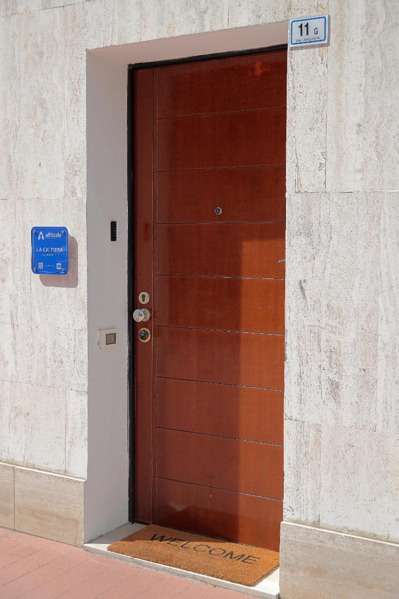 בולוניה La Ca' Fiera Affittaly Apartments מראה חיצוני תמונה